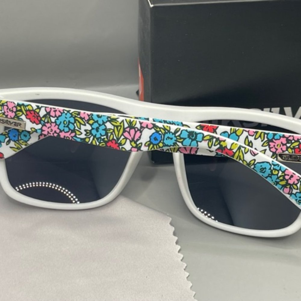 TWO New Quiksilver Sunglass Set - Picture 2 of 9